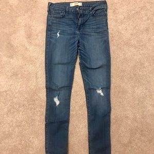 Hollister Womens High Rise Distressed Skinny Jeans